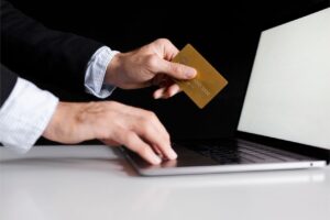 What to Consider Before Applying for a Credit Card